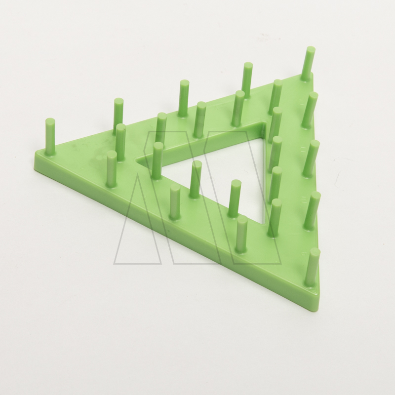 TELAR PLASTICO TRIANGULO 13CM